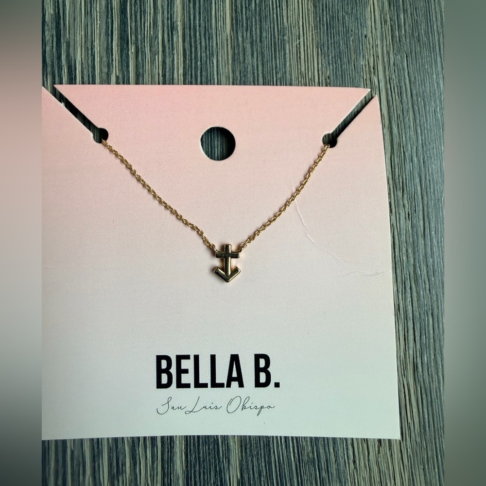 Sagittarius Symbol Charm Necklace in Gold